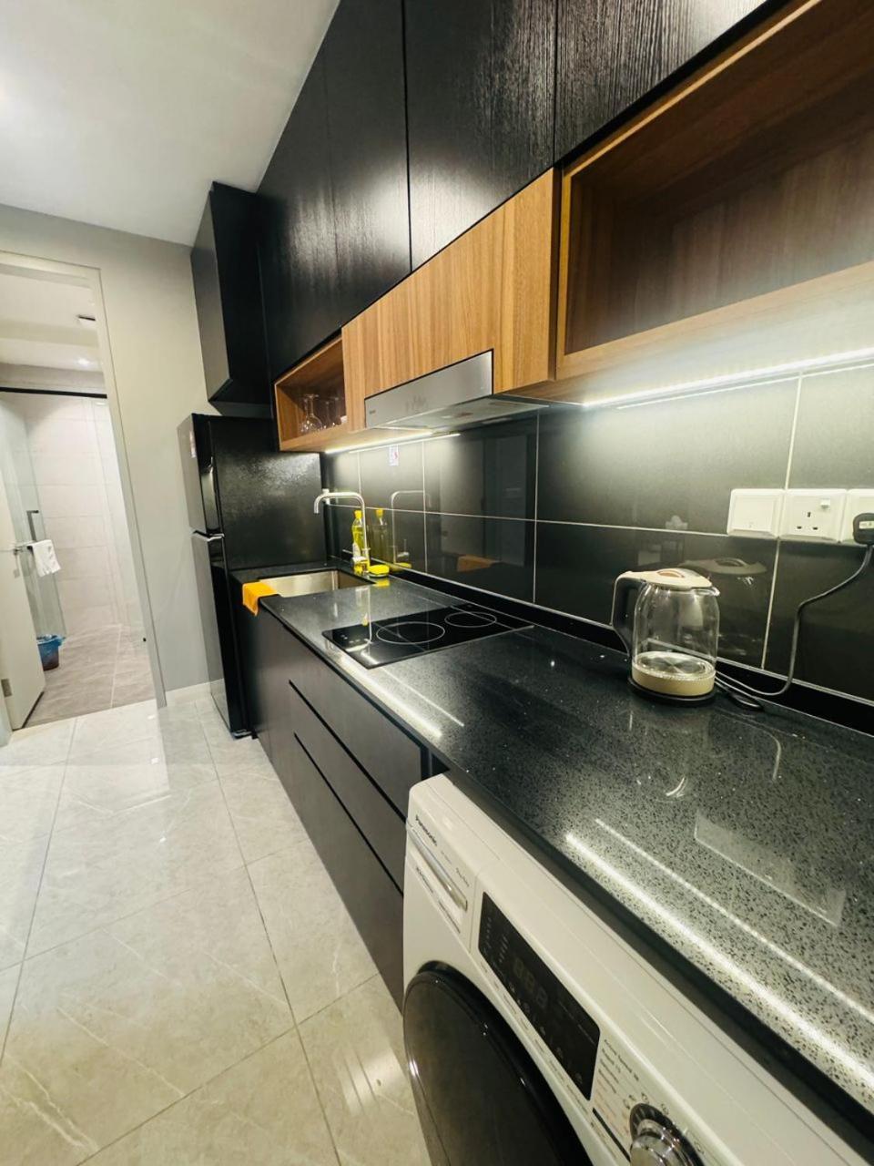 Axon Suites Pavilion By Victory House Kuala Lumpur Extérieur photo