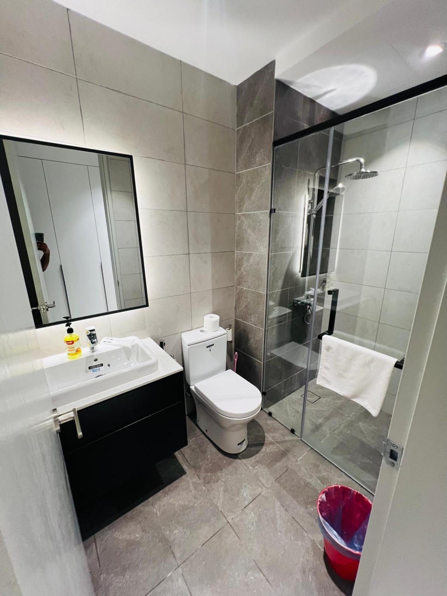 Axon Suites Pavilion By Victory House Kuala Lumpur Extérieur photo